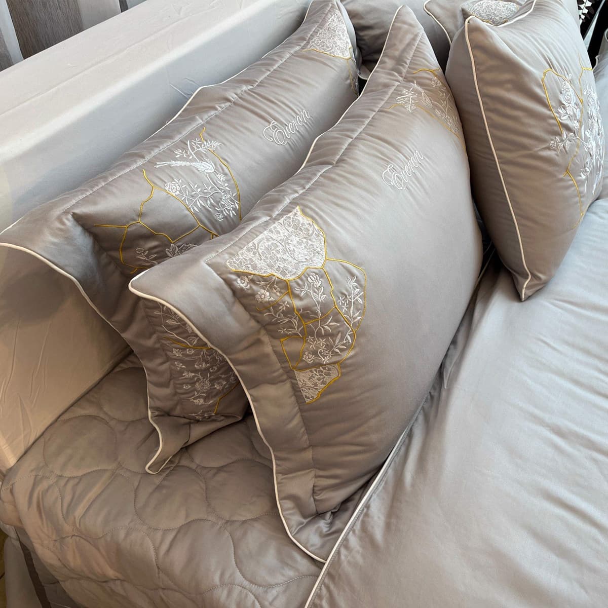 vỏ gối lụa everon